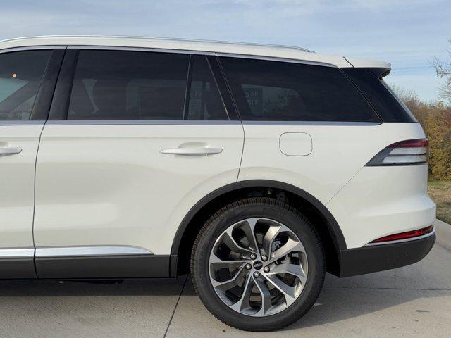 new 2025 Lincoln Aviator car, priced at $70,925