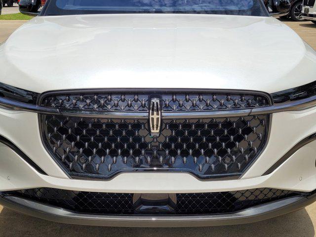 new 2024 Lincoln Nautilus car, priced at $57,634