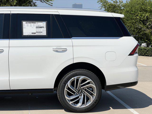 new 2025 Lincoln Navigator car, priced at $102,940