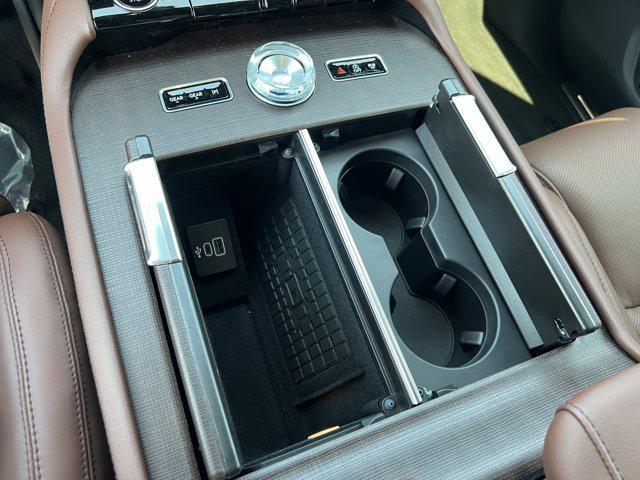 new 2025 Lincoln Navigator car, priced at $102,940