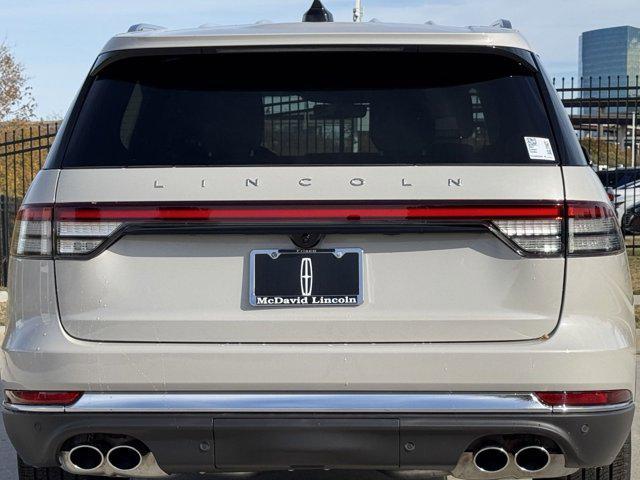 new 2025 Lincoln Aviator car, priced at $70,425