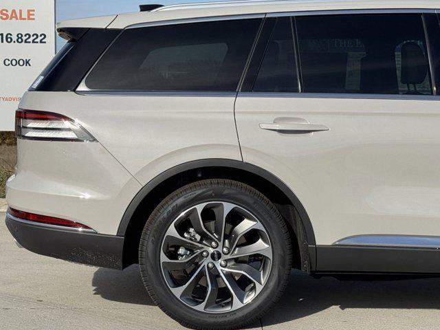 new 2025 Lincoln Aviator car, priced at $70,425