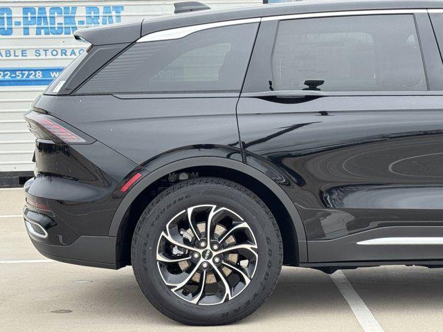 new 2025 Lincoln Nautilus car, priced at $54,267