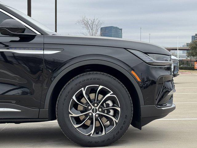 new 2025 Lincoln Nautilus car, priced at $54,267