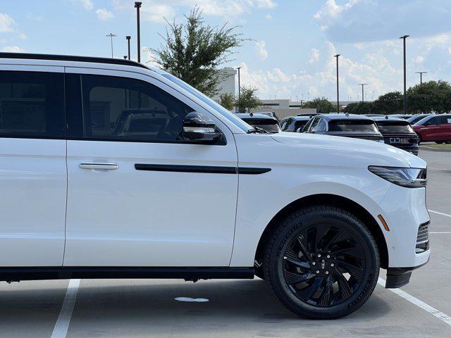 new 2025 Lincoln Navigator car, priced at $104,184
