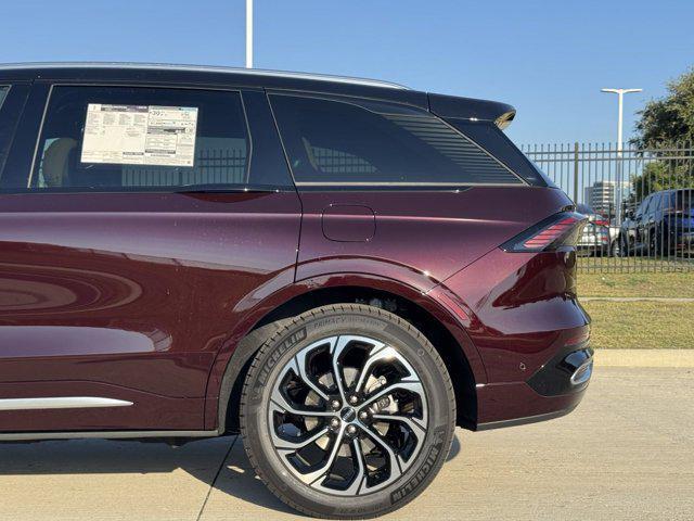 new 2024 Lincoln Nautilus car, priced at $60,451