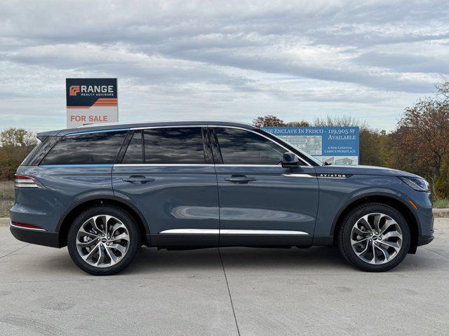 new 2025 Lincoln Aviator car, priced at $70,425