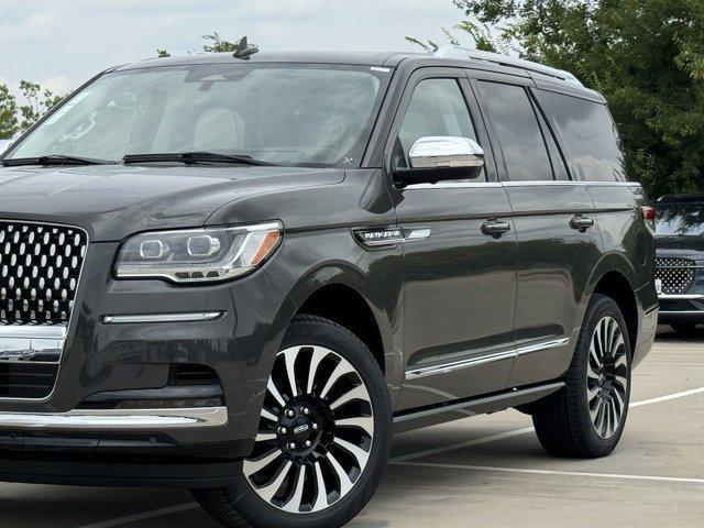 new 2024 Lincoln Navigator car, priced at $115,715