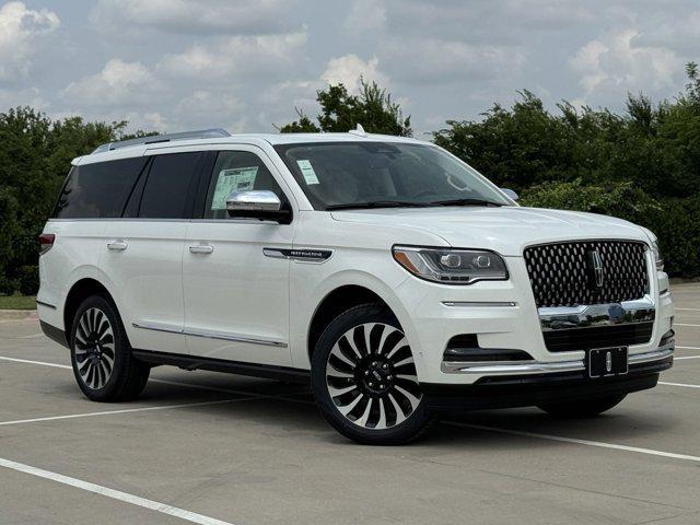 new 2024 Lincoln Navigator car, priced at $113,840