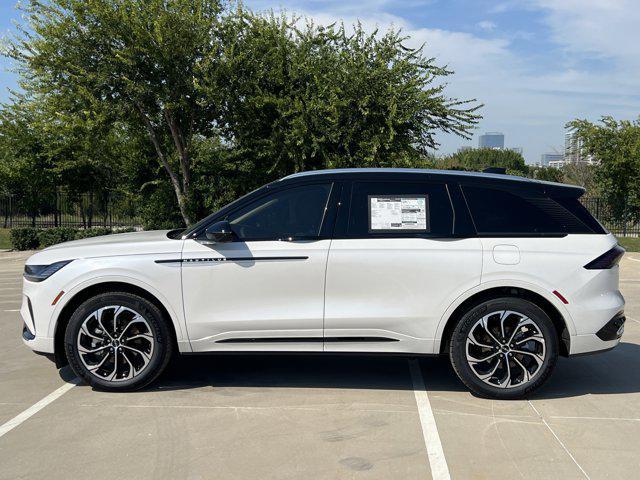 new 2025 Lincoln Nautilus car, priced at $66,701