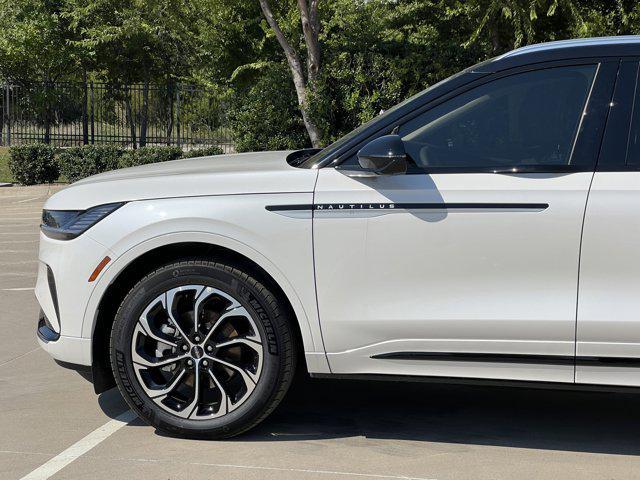 new 2025 Lincoln Nautilus car, priced at $66,701