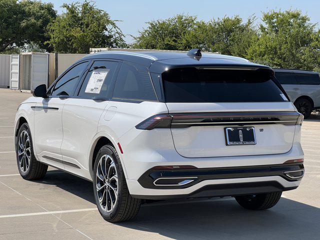 new 2025 Lincoln Nautilus car, priced at $66,701