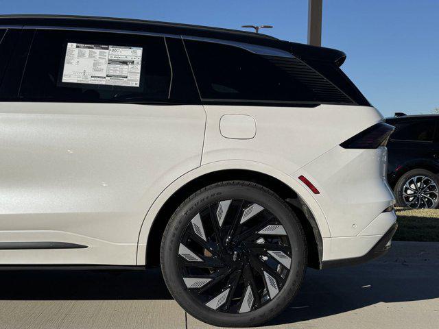 new 2024 Lincoln Nautilus car, priced at $79,695