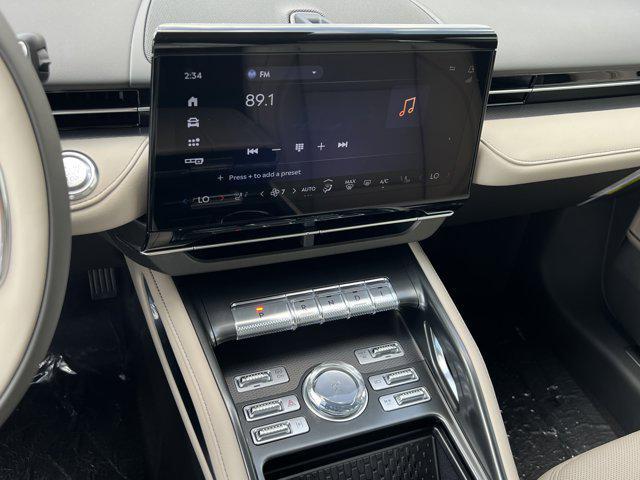 new 2025 Lincoln Nautilus car, priced at $55,954