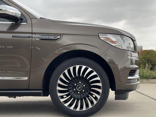 used 2019 Lincoln Navigator car, priced at $44,599