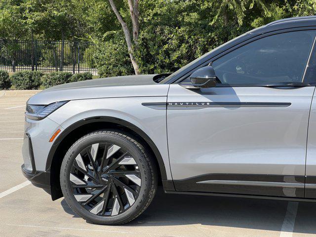 new 2025 Lincoln Nautilus car, priced at $70,061