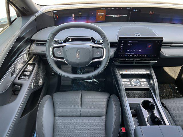 new 2025 Lincoln Nautilus car, priced at $70,061
