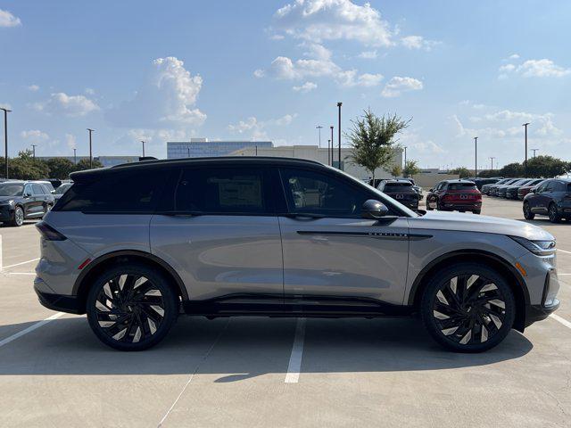 new 2025 Lincoln Nautilus car, priced at $70,061