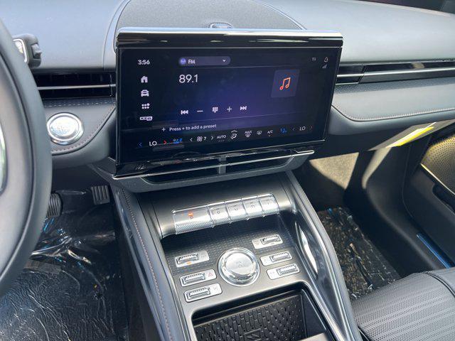 new 2025 Lincoln Nautilus car, priced at $70,061