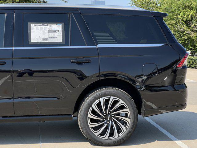 new 2025 Lincoln Navigator car, priced at $119,190