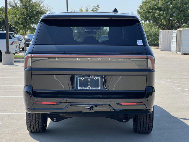 new 2025 Lincoln Navigator car, priced at $119,190