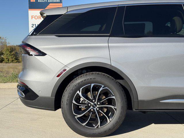 new 2024 Lincoln Nautilus car, priced at $49,210