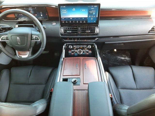 new 2024 Lincoln Navigator L car, priced at $102,538