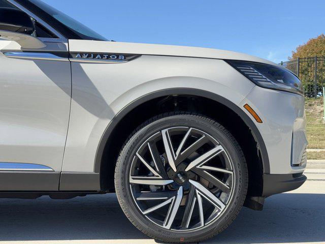 new 2025 Lincoln Aviator car, priced at $80,470