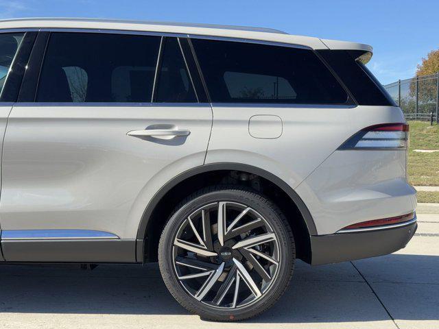 new 2025 Lincoln Aviator car, priced at $80,470