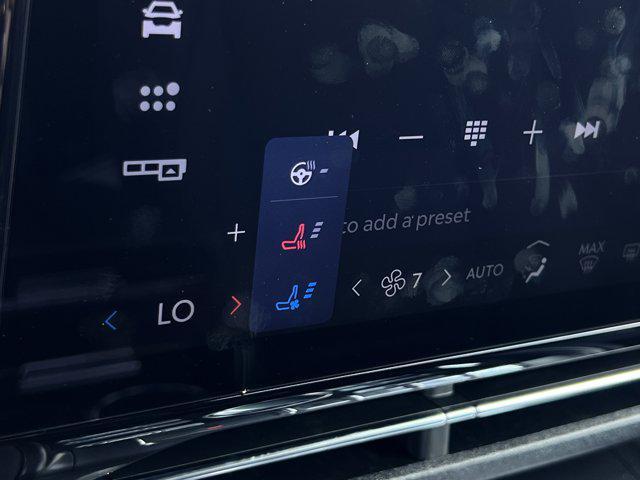 new 2025 Lincoln Nautilus car, priced at $61,747