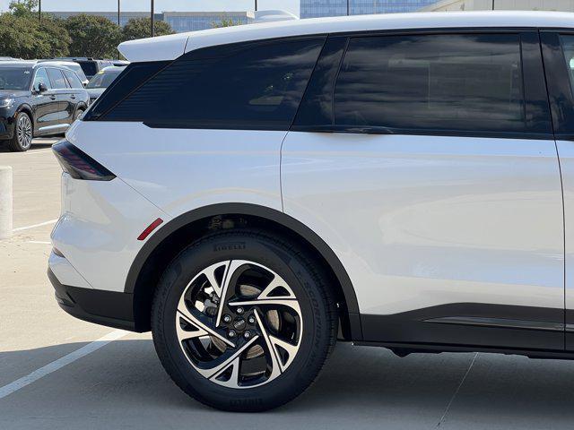 new 2025 Lincoln Nautilus car, priced at $61,747