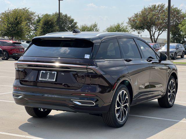 new 2025 Lincoln Nautilus car, priced at $64,824