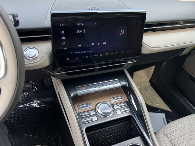 new 2025 Lincoln Nautilus car, priced at $64,824