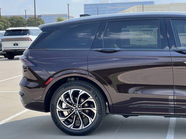 new 2025 Lincoln Nautilus car, priced at $64,824