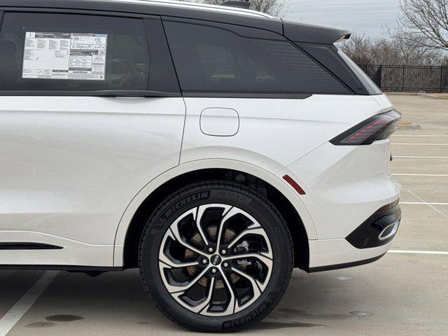 new 2025 Lincoln Nautilus car, priced at $58,513