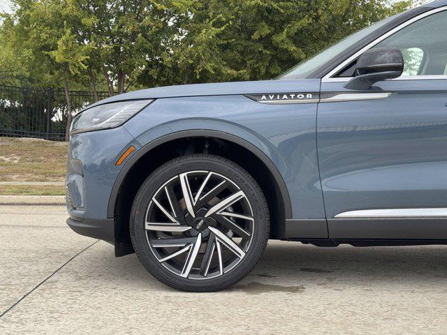 new 2025 Lincoln Aviator car, priced at $80,270