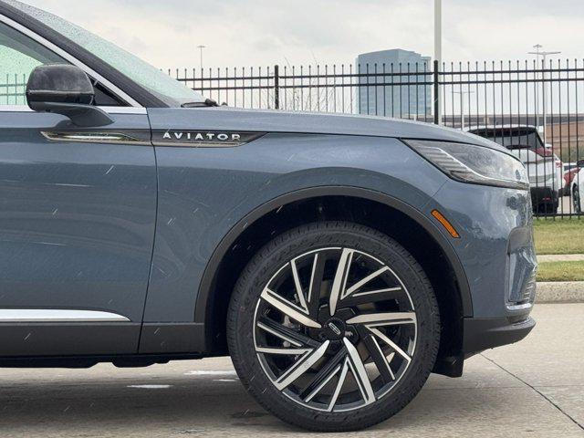 new 2025 Lincoln Aviator car, priced at $80,270