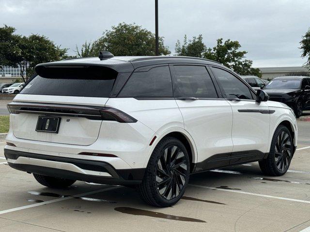 new 2024 Lincoln Nautilus car, priced at $67,104