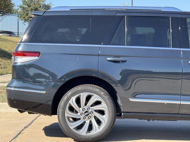 new 2024 Lincoln Navigator car, priced at $98,615