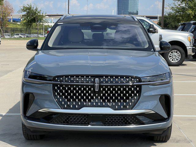 new 2025 Lincoln Nautilus car, priced at $66,701