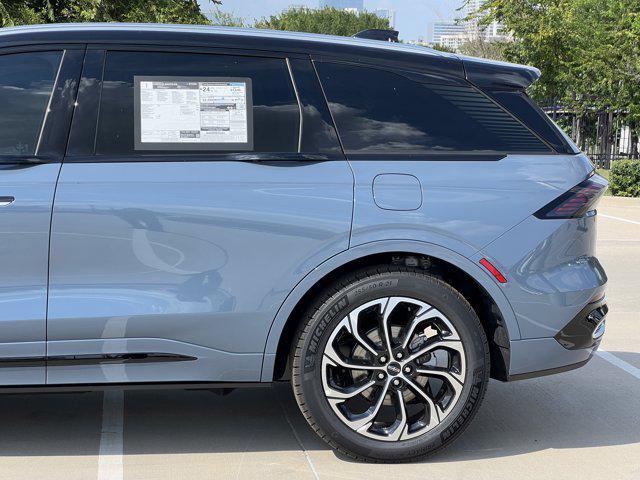 new 2025 Lincoln Nautilus car, priced at $66,701
