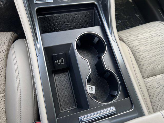 new 2025 Lincoln Nautilus car, priced at $66,701