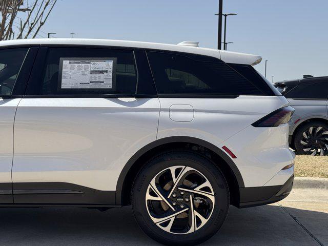 new 2025 Lincoln Nautilus car, priced at $57,435