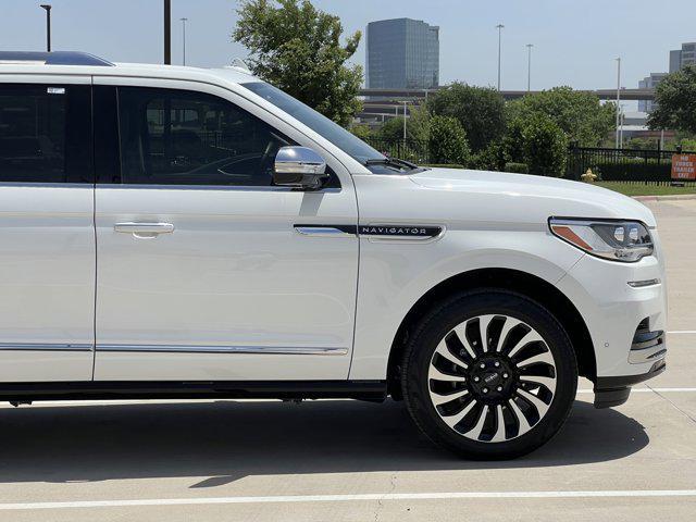 used 2023 Lincoln Navigator car, priced at $73,999