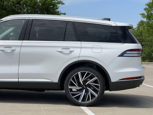 new 2025 Lincoln Aviator car, priced at $72,419