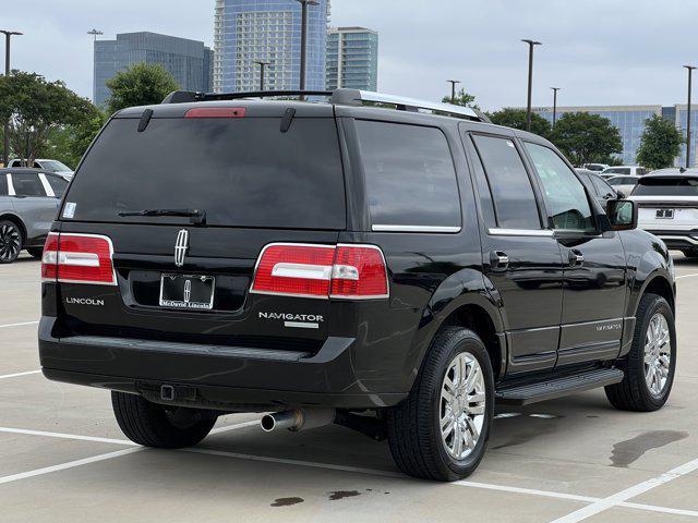 used 2008 Lincoln Navigator car, priced at $8,999