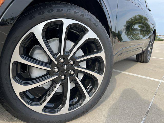 new 2025 Lincoln Nautilus car, priced at $77,645