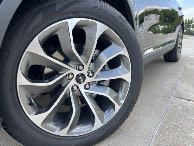 new 2025 Lincoln Aviator car, priced at $62,870