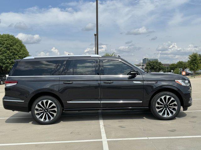 new 2024 Lincoln Navigator car, priced at $104,664