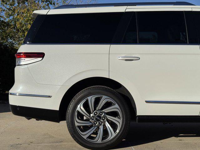 new 2024 Lincoln Navigator car, priced at $98,023